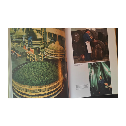 SIGNED / DÉDICACÉ - The Glory of Champagne (1989) First Edition - Don Hewitson - Very Good Condition