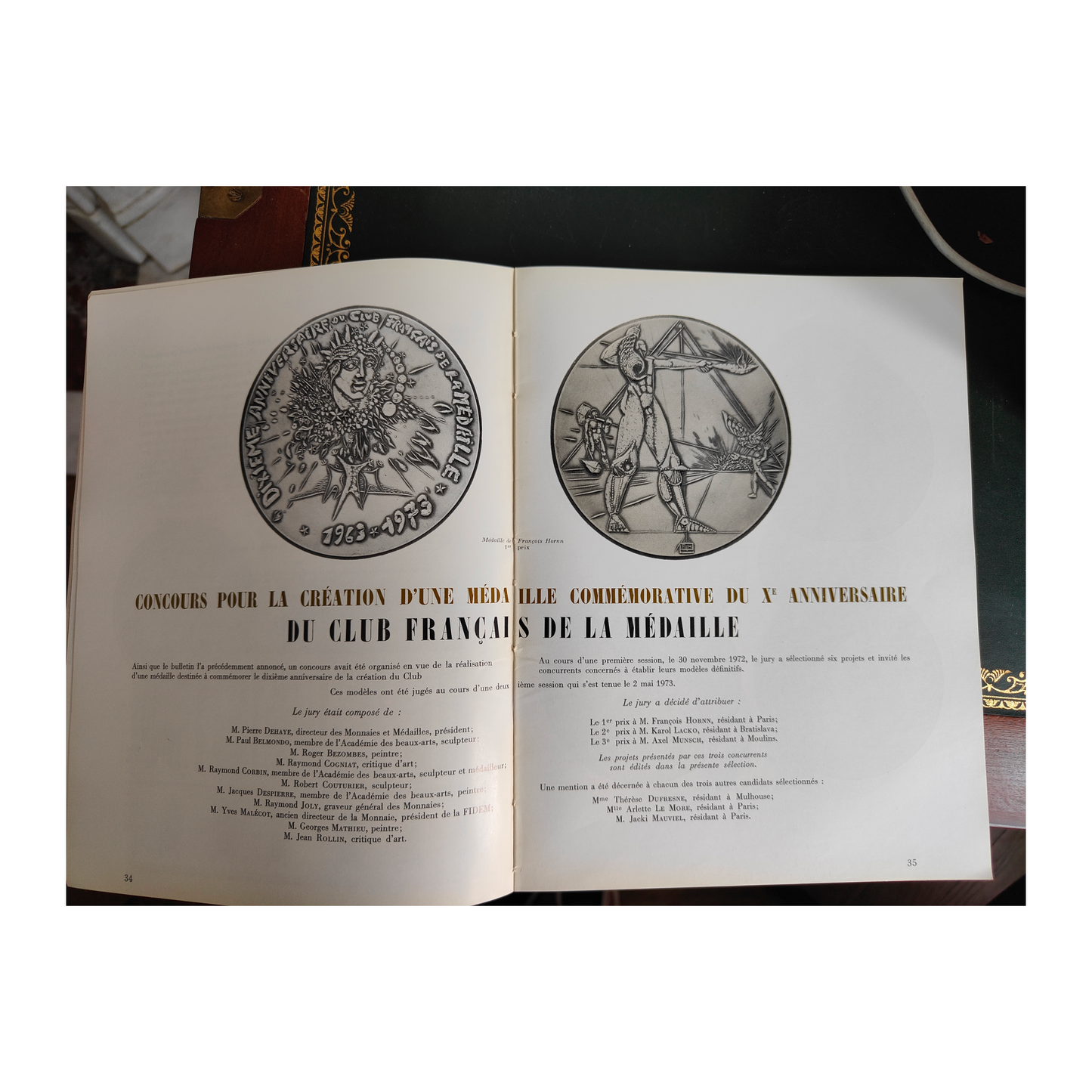 Médaille commémorative du 10e anniversaire François Hornn sculpture médaille bronze tirage limité 1973 12 cm diamètre 350 euros