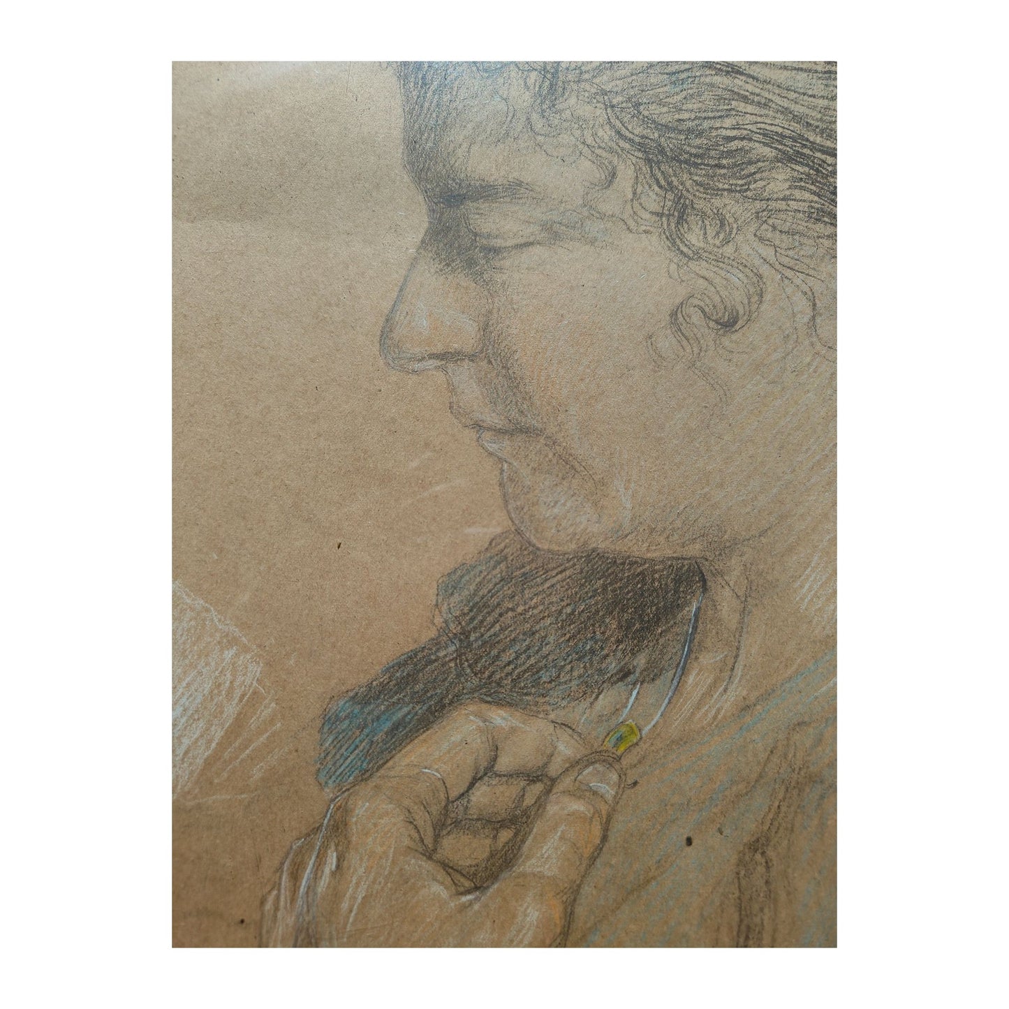Dessin au crayon représentant un portrait de femme par Henri Hissard, œuvre graphique moderne au trait délicat