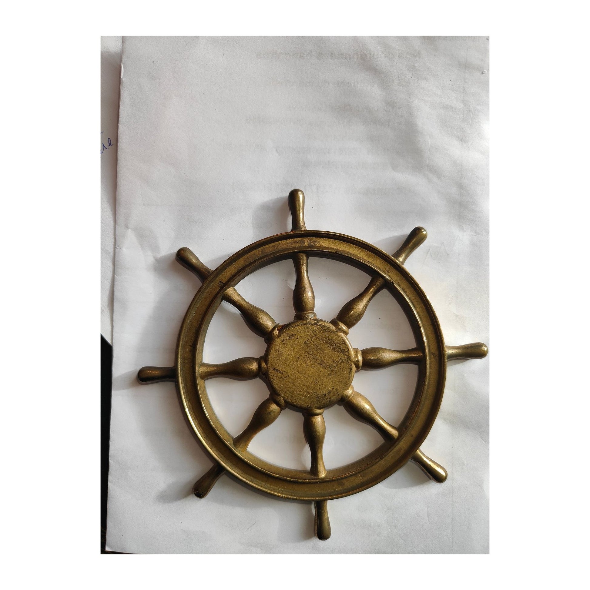 Médaille en laiton de la Compagnie Algérienne de Navigation Schiaffino, roue de bateau emblématique, pièce historique maritime de 13 cm pour 262 g.