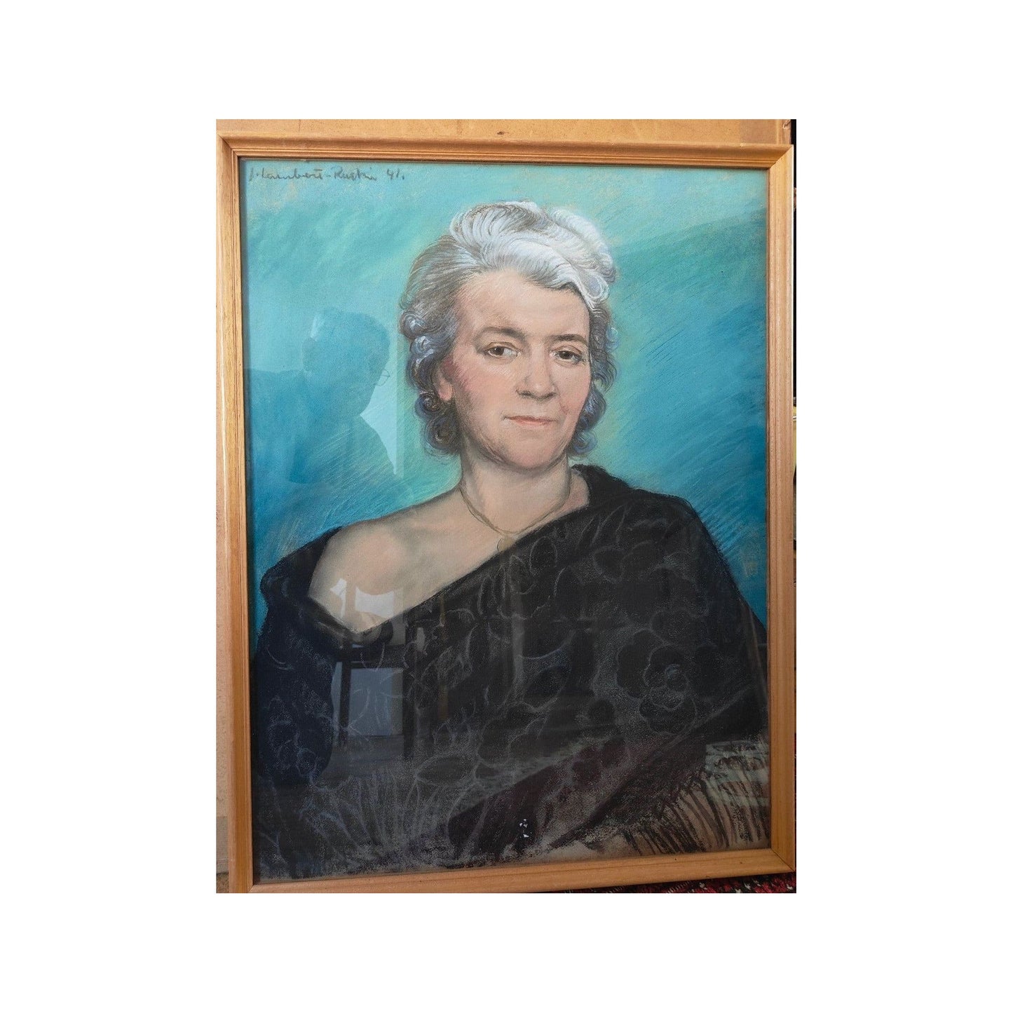 Grand pastel de Jean Lambert-Rucki représentant un portrait de femme sur fond bleu, œuvre signée et encadrée sous verre au format 50 x 87 cm