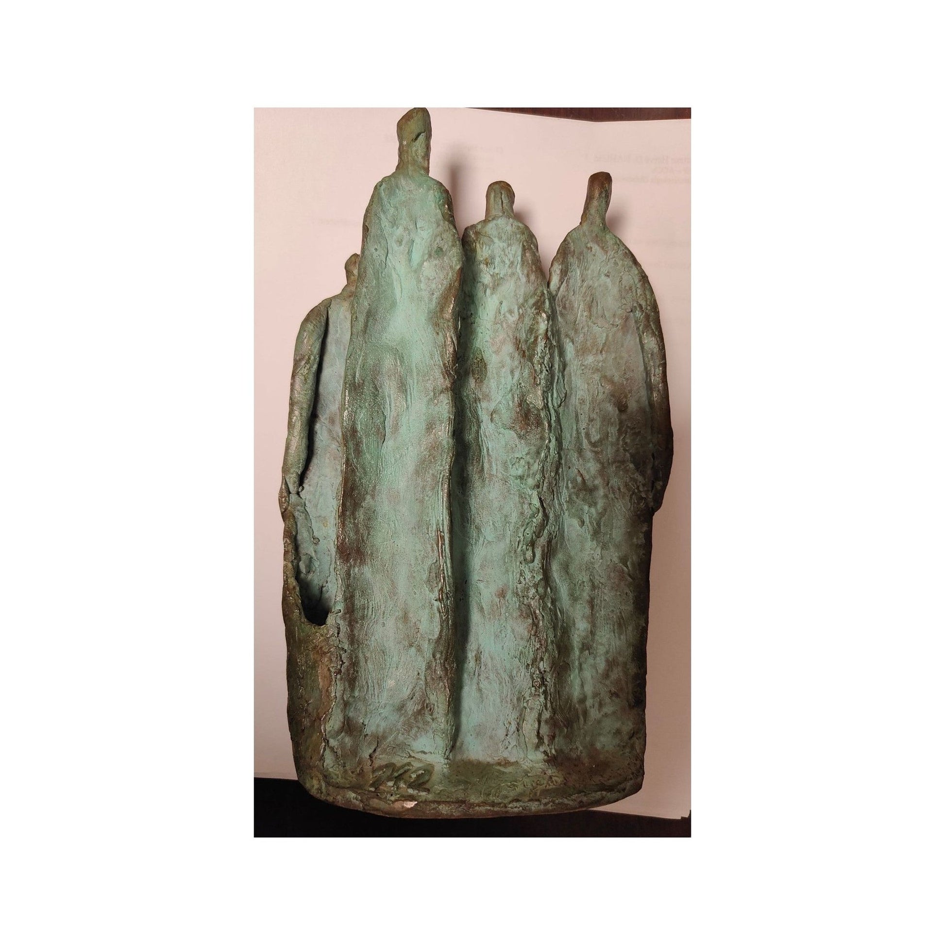 Groupe en bronze patine verte par Ayvayan Georges, signé et daté, mention PU, 25x16x8 cm 