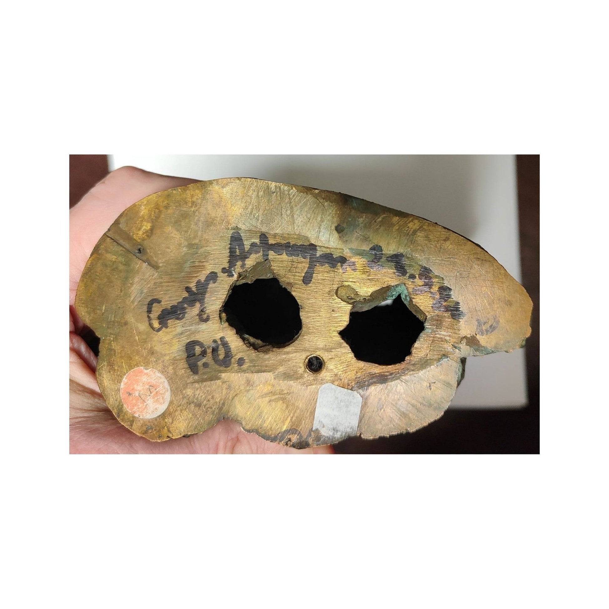 Groupe en bronze patine verte par Ayvayan Georges, signé et daté, mention PU, 25x16x8 cm 